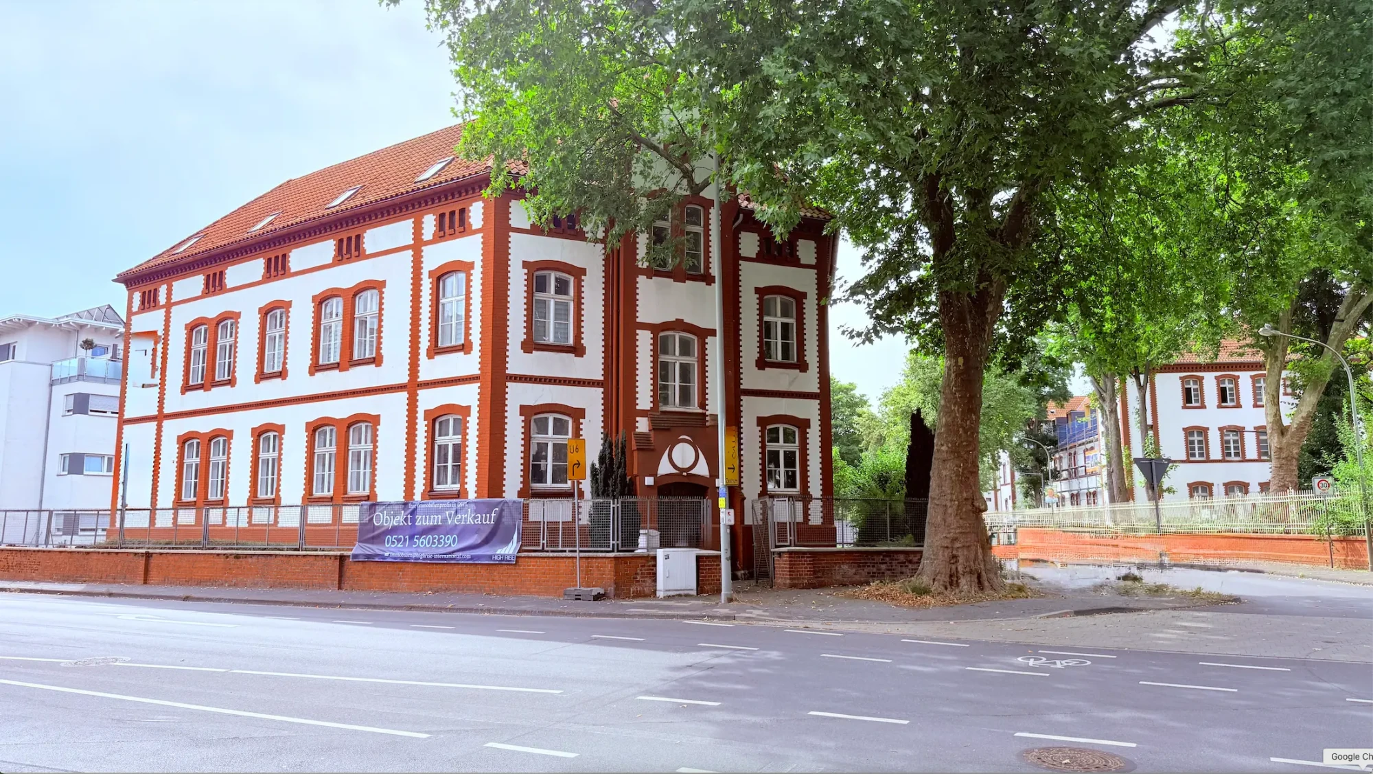 Geschäftshaus in PB